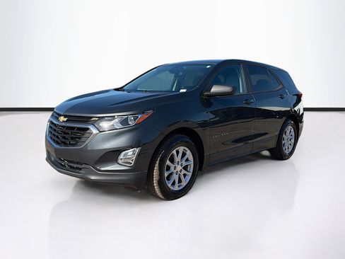 Used 2020 Chevrolet Equinox LS w/ LS Convenience Package image 7