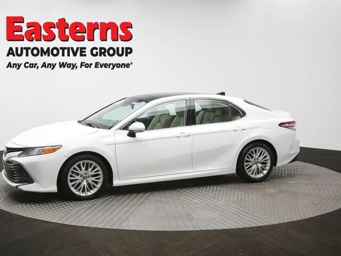 Used 2019 Toyota Camry XLE image 60