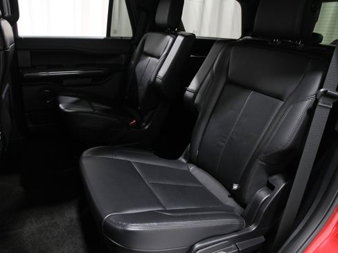 Certified 2020 Ford Expedition XLT w/ Equipment Group 202A image 21