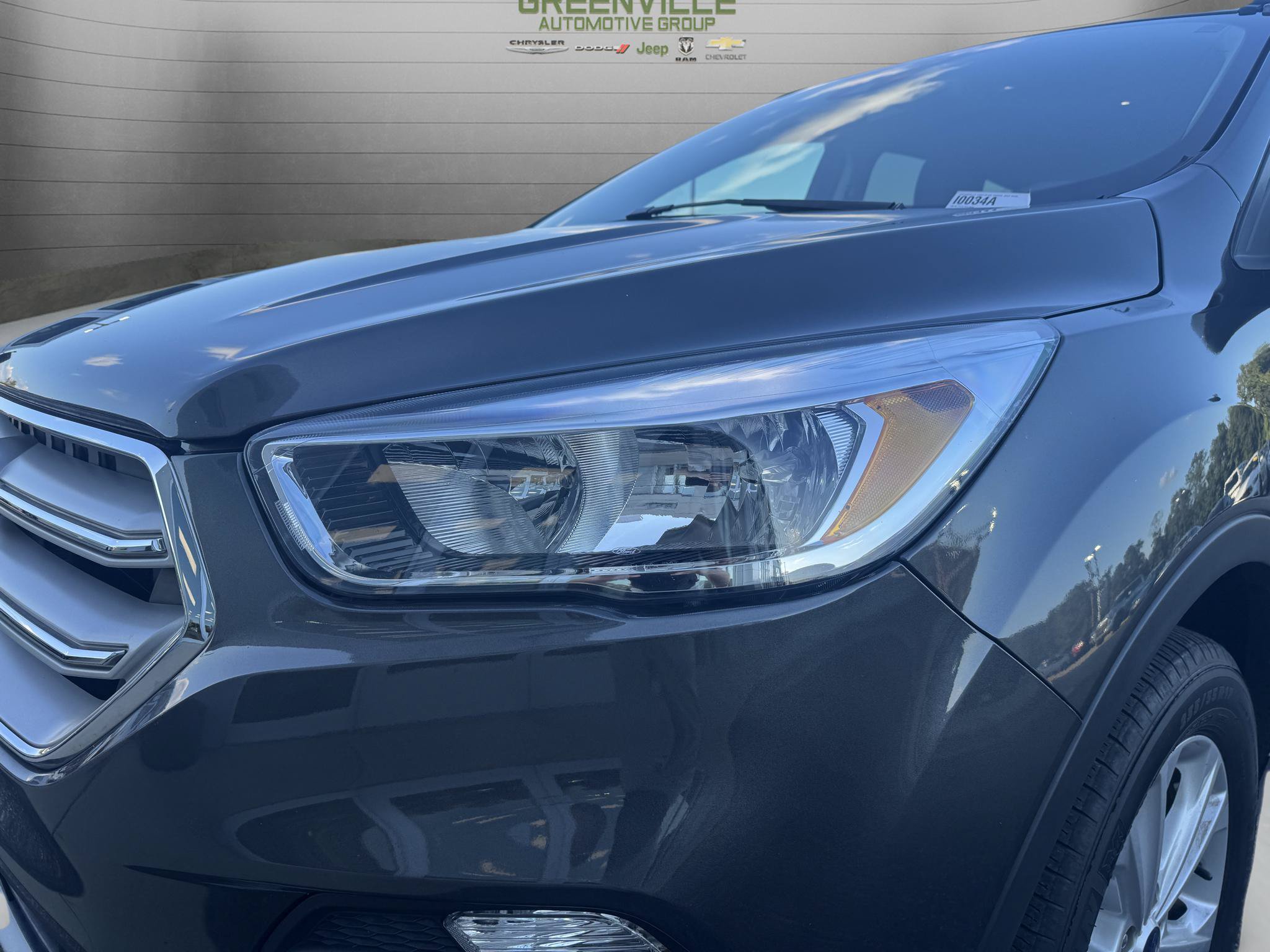 Used 2018 Ford Escape SE w/ Ford Safe & Smart Package AWD/4WD image 27