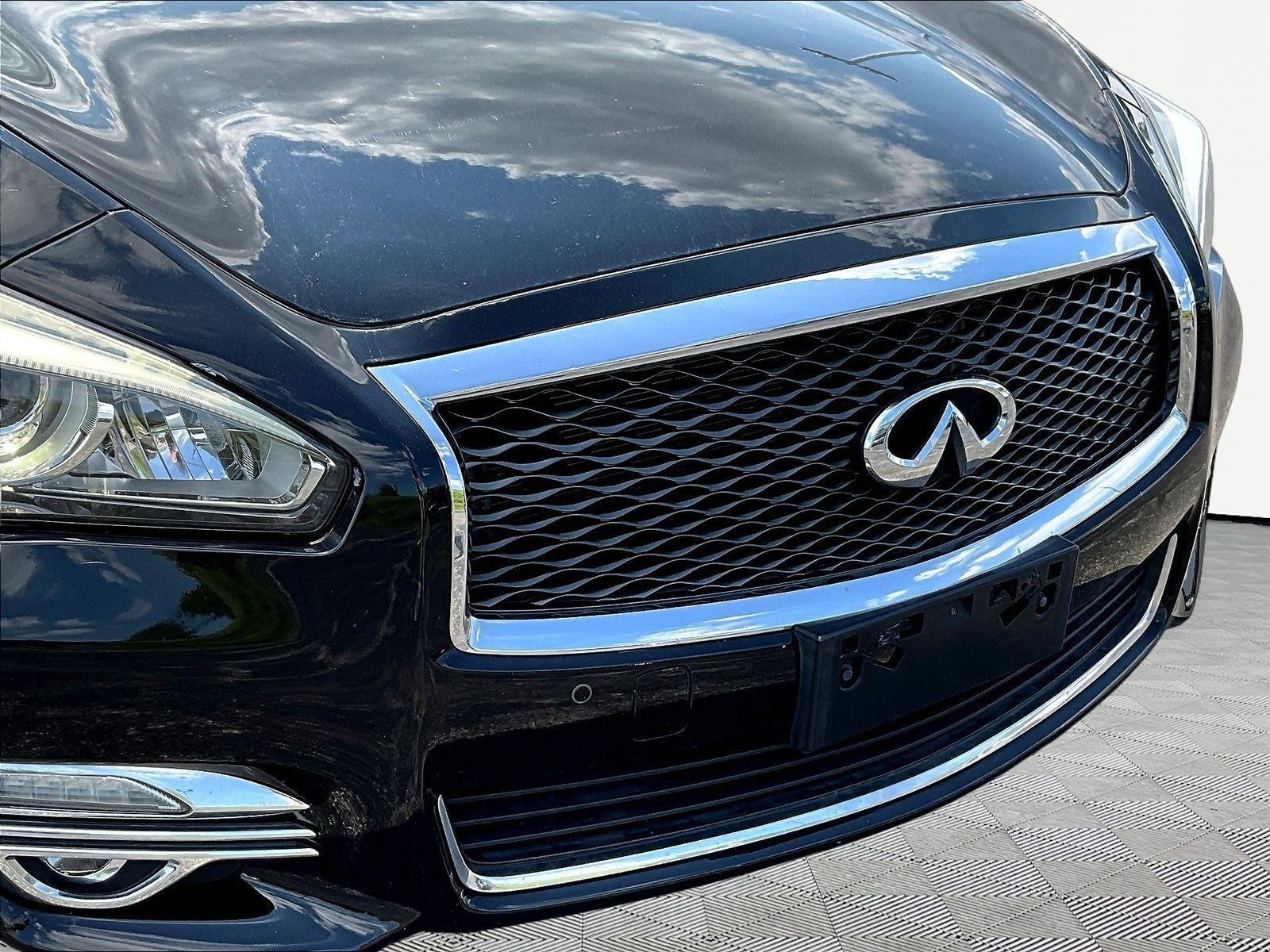 Used 2017 INFINITI Q70 3.7 AWD/4WD image 31