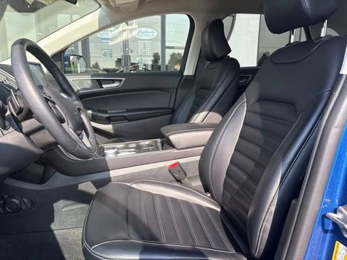 Used 2024 Ford Edge SEL w/ Convenience Package AWD/4WD image 4