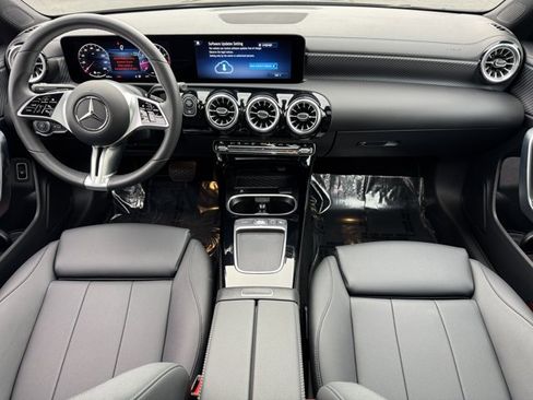 Used 2026 Mercedes-Benz CLA 250 image 10