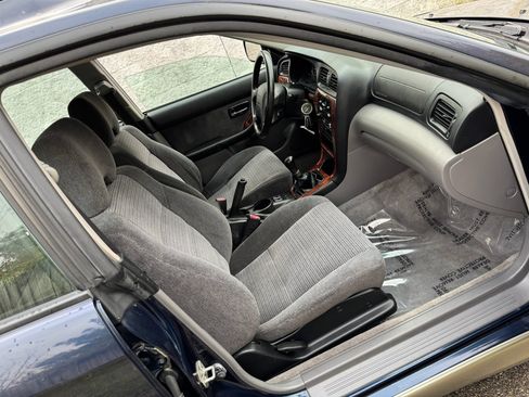 Used 2004 Subaru Outback Wagon image 21