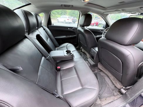 Used 2011 Chevrolet Impala LT w/ Luxury Edition Package FWD image 17