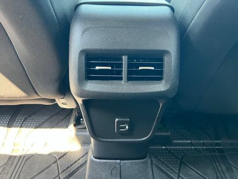 Used 2023 Chevrolet Equinox LT w/ LPO, Floor Liner Package AWD/4WD image 22
