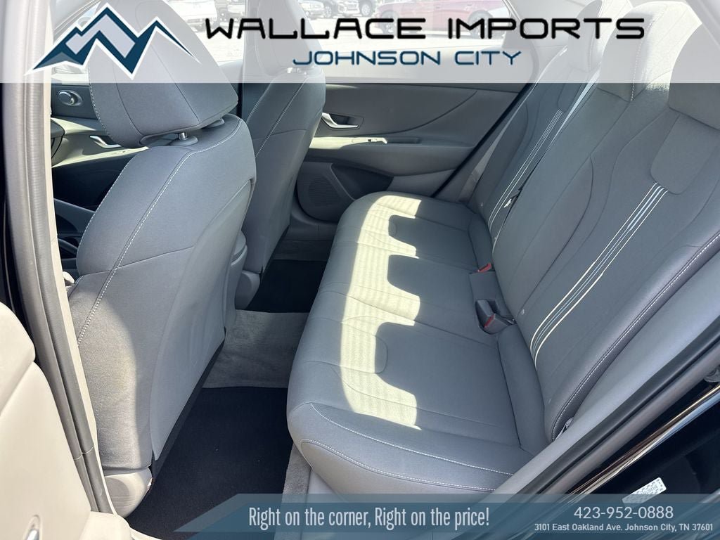 Used 2023 Hyundai Elantra SEL w/ Cargo Package FWD image 33