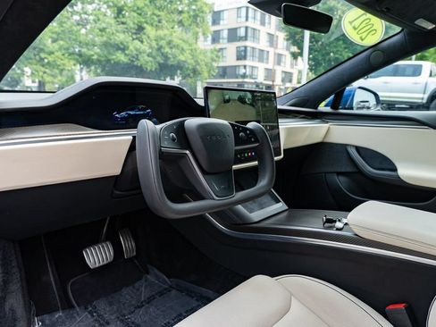 Used 2021 Tesla Model S Plaid AWD/4WD image 18