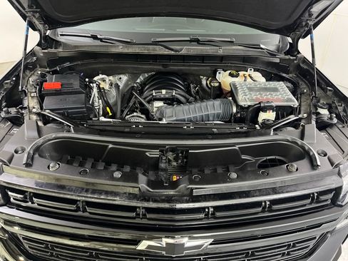 Used 2024 Chevrolet Tahoe RST w/ RST Performance Edition AWD/4WD image 9