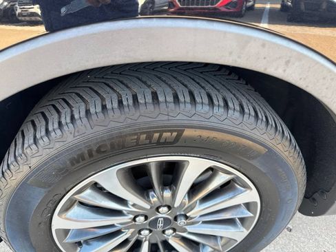 Used 2020 Lincoln Nautilus FWD w/ Equipment Group 101A image 9