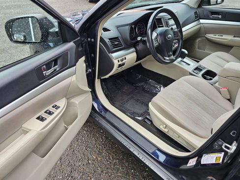 Used 2013 Subaru Outback 2.5i Premium w/ All-Weather Pkg image 19