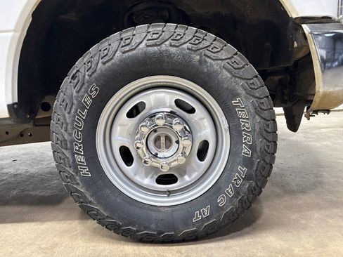 Used 2020 Ford F250 XL w/ Power Equipment Group image 30