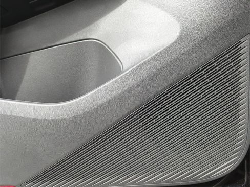 New 2026 Volkswagen Atlas SE image 33