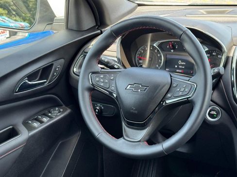 Used 2024 Chevrolet Equinox RS AWD/4WD image 12