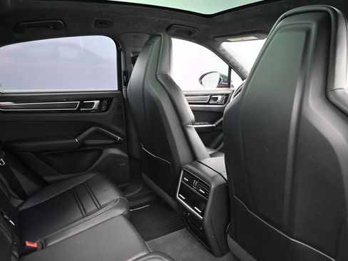 Used 2023 Porsche Cayenne GTS w/ Premium Package Plus image 7