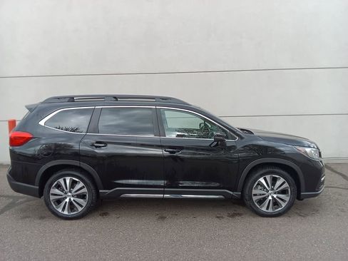 Used 2022 Subaru Ascent Limited w/ Popular Package #4 AWD/4WD image 2