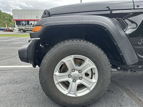 Used 2022 Jeep Wrangler Sport AWD/4WD image 20