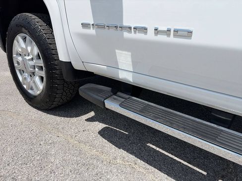 Certified 2024 GMC Sierra 2500 SLT w/ SLT Premium Package AWD/4WD image 42