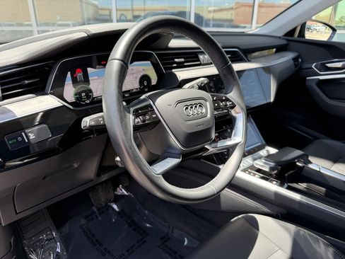Used 2024 Audi Q8 e-tron Premium Plus w/ Premium Plus Package AWD/4WD image 34