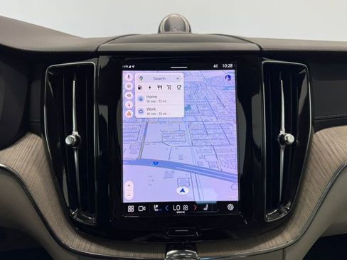 Used 2022 Volvo XC60 T8 Inscription w/ Advanced Package image 28