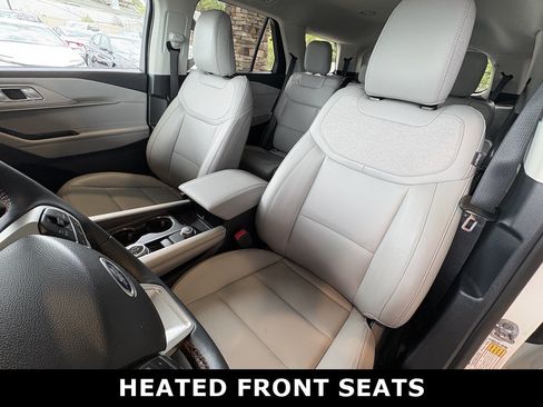Used 2025 Ford Explorer Active w/ Active Comfort Package AWD/4WD image 23