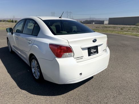 Used 2012 Subaru Impreza 2.0i Premium w/ All-Weather Pkg AWD/4WD image 9