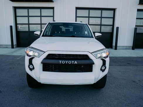 Used 2021 Toyota 4Runner SR5 image 2