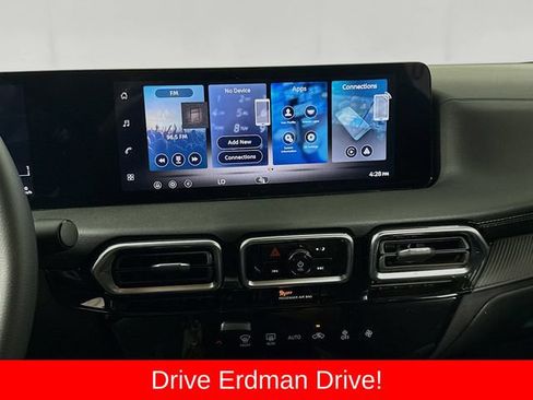 Used 2026 Nissan Sentra SV w/ Floor Mat Package FWD image 19