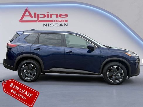 Used 2024 Nissan Rogue SV AWD/4WD image 6