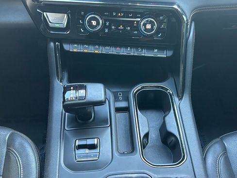 Used 2023 GMC Sierra 1500 AT4 w/ AT4 Premium Package AWD/4WD image 20