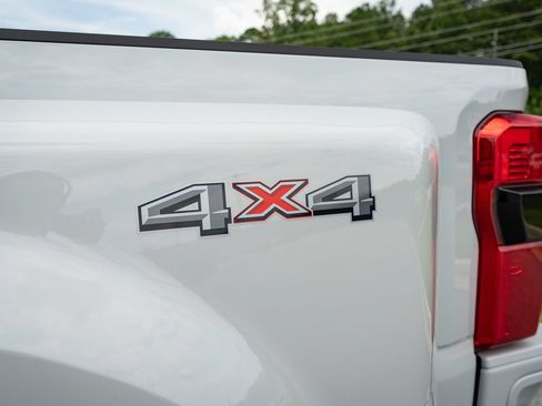 Used 2026 Ford F450 Lariat AWD/4WD image 19