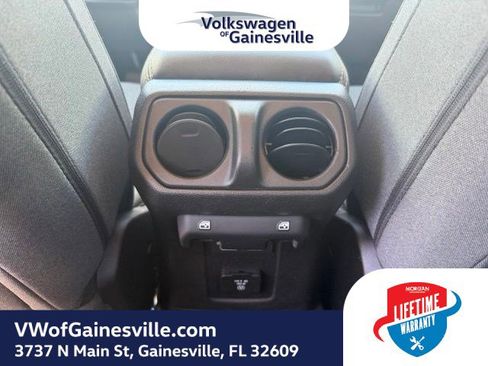 Used 2025 Jeep Wrangler Unlimited Sahara AWD/4WD image 11