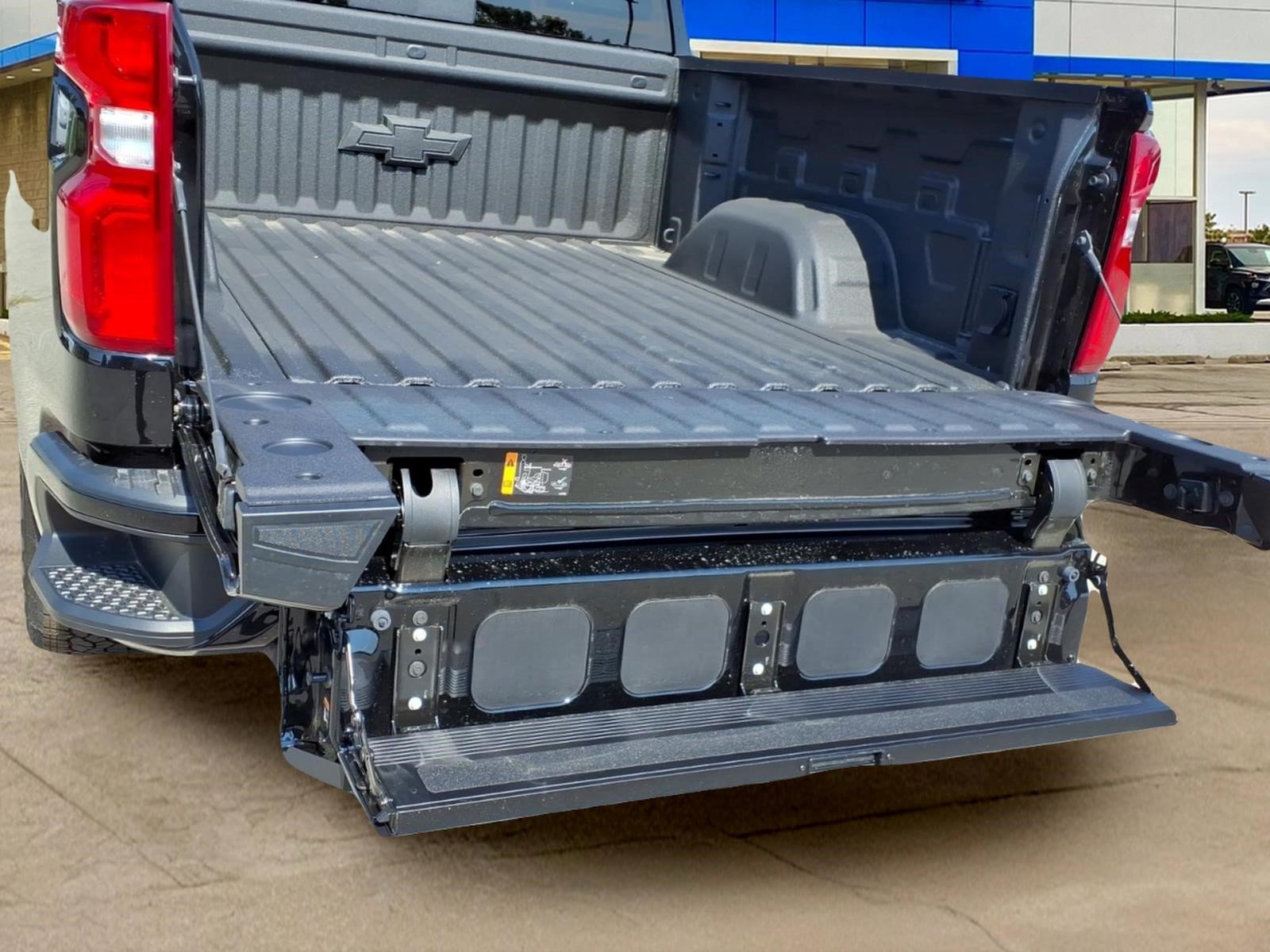 Used 2026 Chevrolet Silverado 1500 RST w/ Redline Edition AWD/4WD image 26