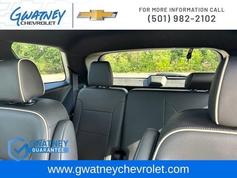 Used 2023 Chevrolet Traverse Premier w/ Redline Edition FWD image 25