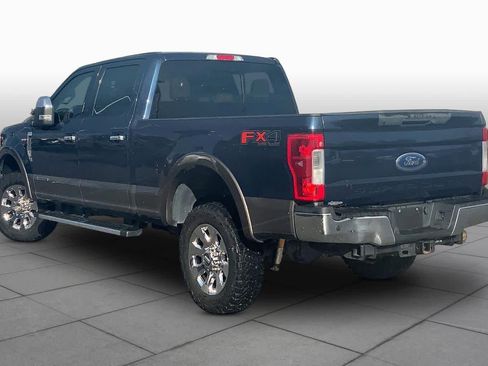 Used 2017 Ford F250 Lariat w/ Lariat Ultimate Package AWD/4WD image 12