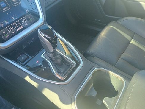 Certified 2022 Subaru Outback Limited image 31