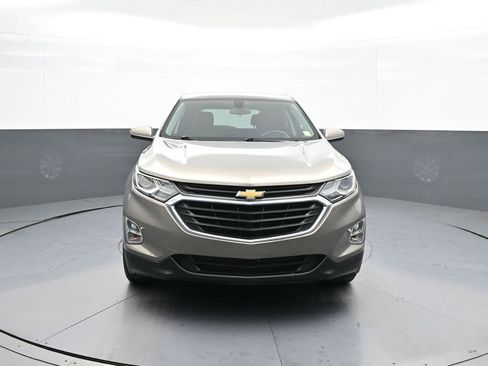 Used 2019 Chevrolet Equinox LT image 2