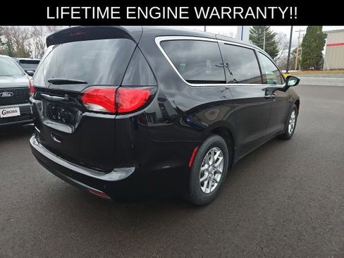 New 2026 Chrysler Voyager LX image 8