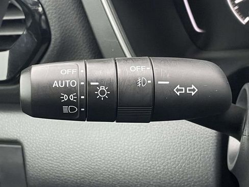 Used 2025 Honda Pilot Touring image 36