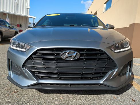 Used 2019 Hyundai Veloster 2.0 Premium image 9