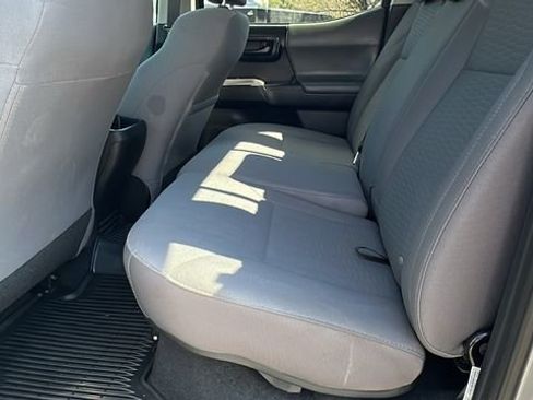 Used 2019 Toyota Tacoma SR5 image 21