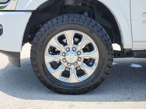 Used 2020 RAM 2500 Limited AWD/4WD image 10