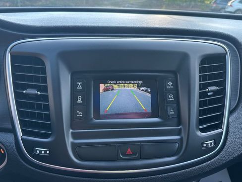 Used 2015 Chrysler 200 Limited w/ Convenience Group FWD image 23