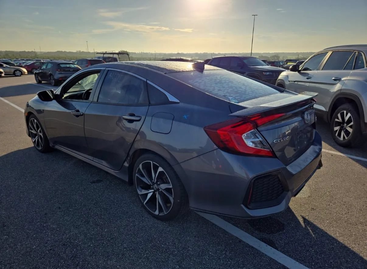 Used 2018 Honda Civic Si image 3