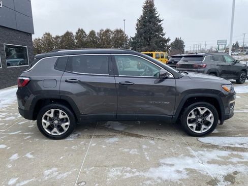 Certified 2018 Jeep Compass Limited w/ Navigation Group image 2