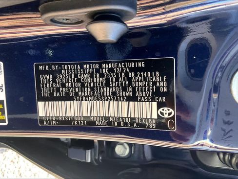 Used 2025 Toyota Corolla LE FWD image 34
