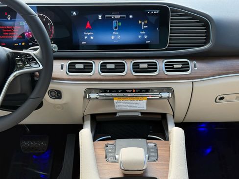 Used 2026 Mercedes-Benz GLE 350 4MATIC image 13