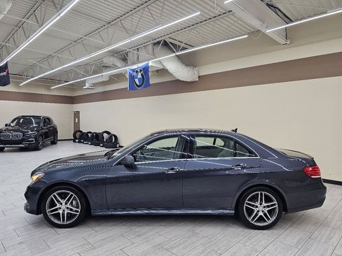Used 2014 Mercedes-Benz E 550 4MATIC Sedan image 9