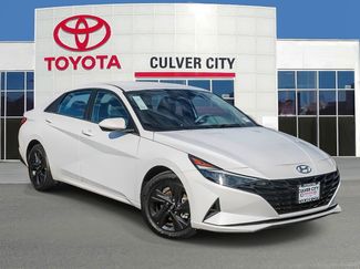 Used 2023 Hyundai Elantra SEL image 1