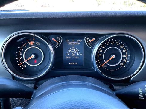Used 2023 Jeep Wrangler Unlimited Sport AWD/4WD image 13